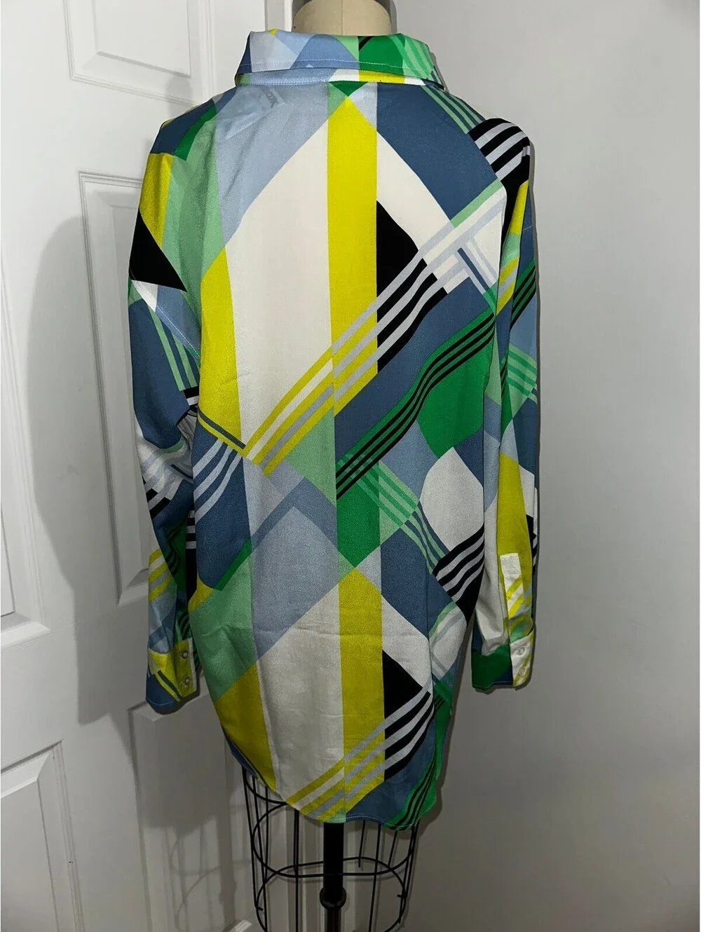 Karl Lagerfeld Paris Multicolor Geometric Button Up L NWT - Picture 5 of 8